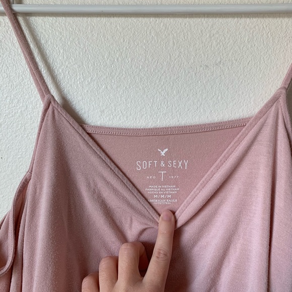 🌸 3/$10 American Eagle Outfitters Pink Cold-Shoulder Top - Picture 6 of 6